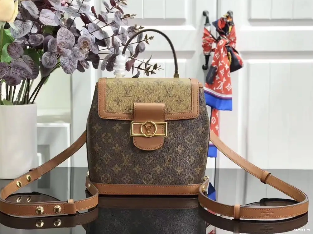 WIS BACKPACK LOUIS VUITTON DAUPHINE 0530